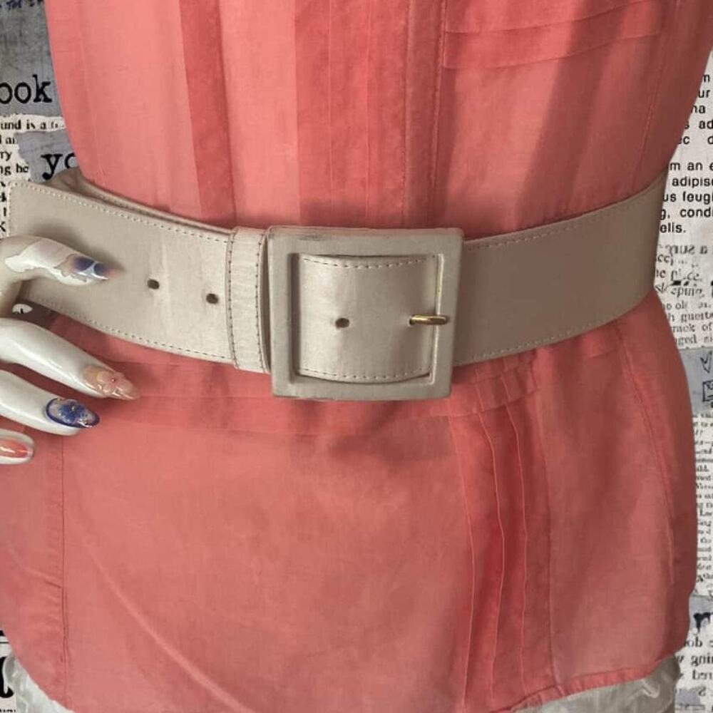 Vintage st john y2k chunky white satin belt